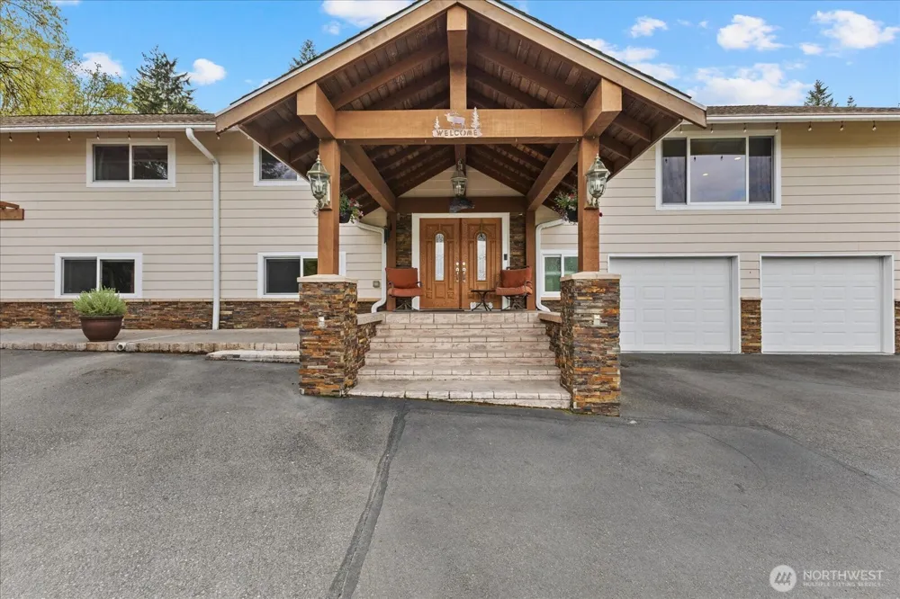 17151 SE Petrovitsky Road Renton, WA 98058