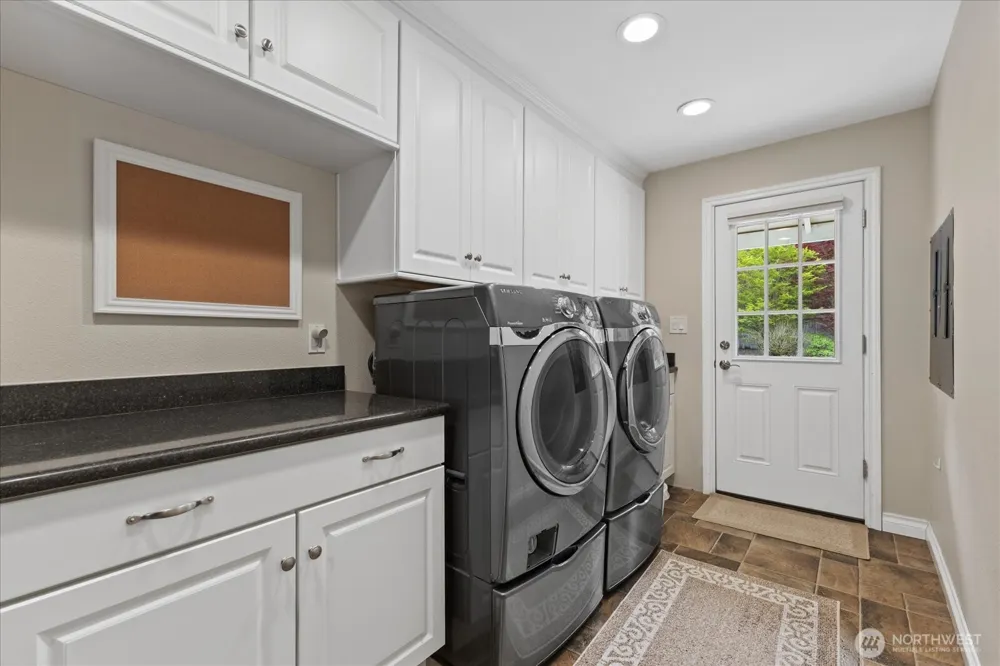 17151 SE Petrovitsky Road Renton, WA 98058