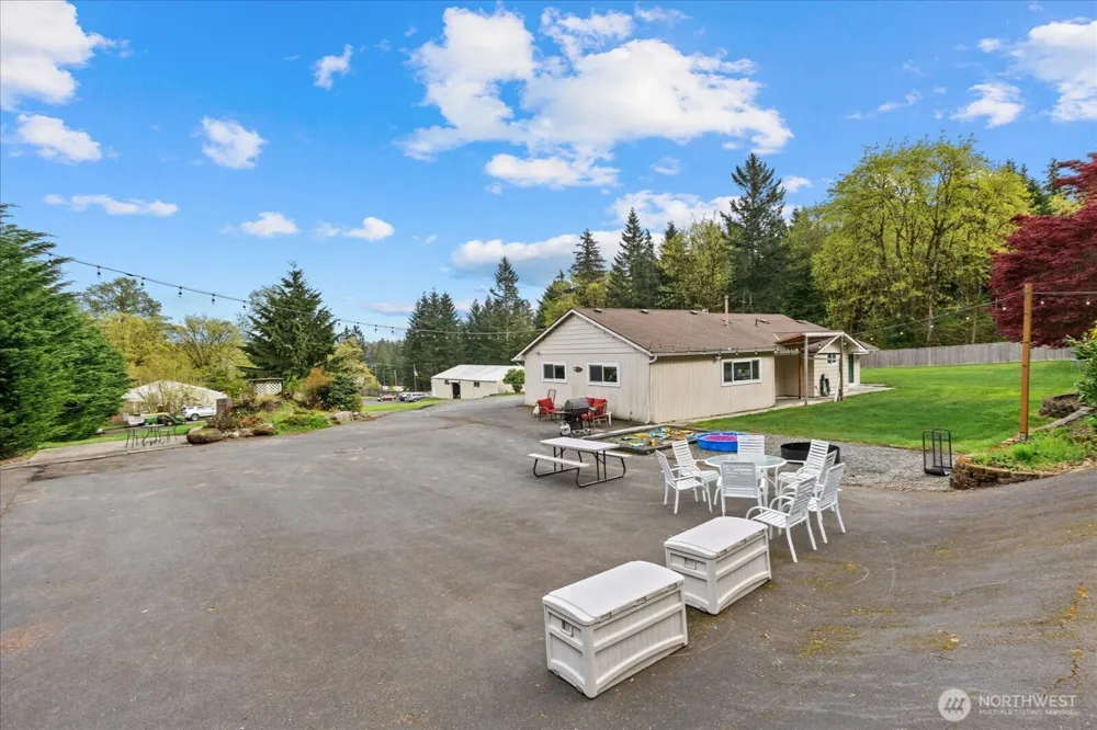 17151 SE Petrovitsky Road Renton, WA 98058