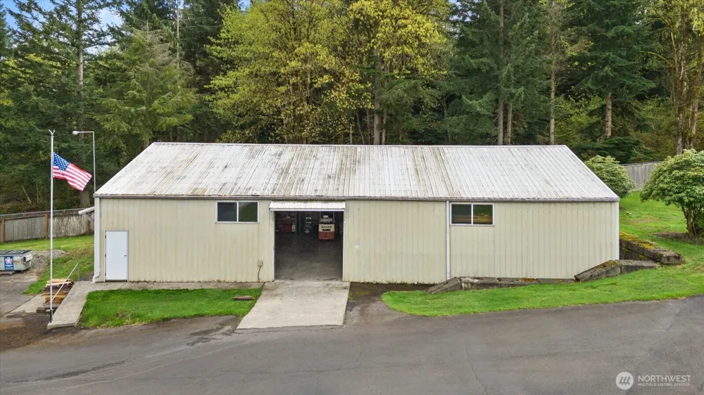 17151 SE Petrovitsky Road Renton, WA 98058