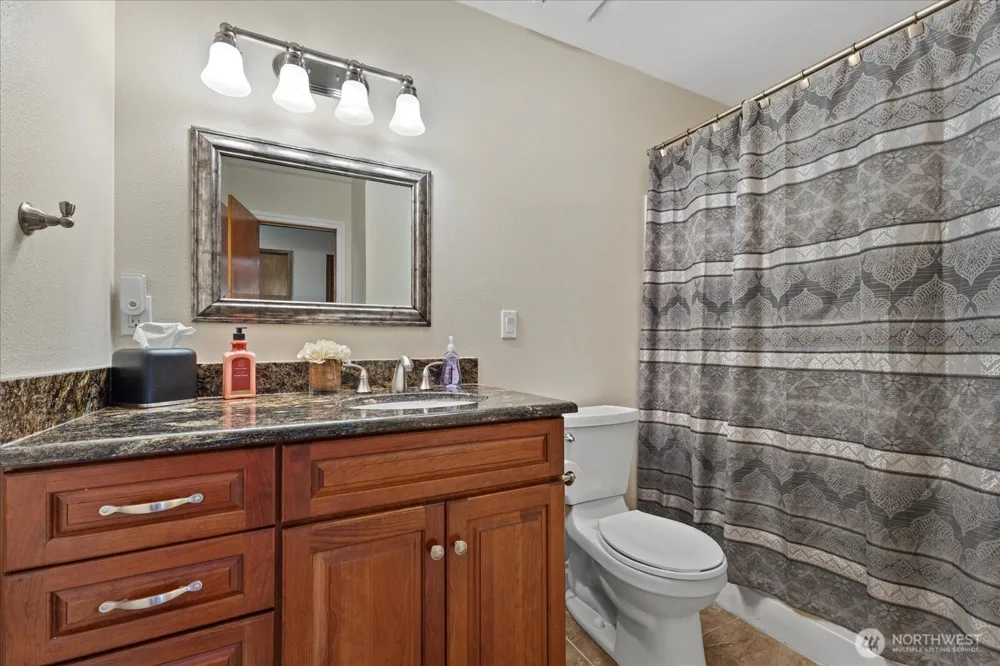 17151 SE Petrovitsky Road Renton, WA 98058