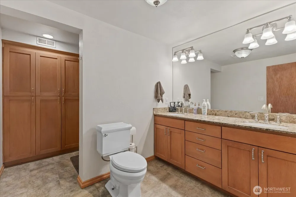 17151 SE Petrovitsky Road Renton, WA 98058