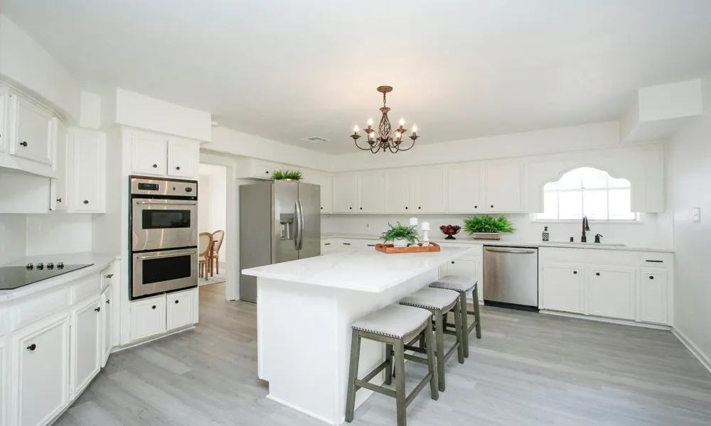 1526 Big Horn Drive Houston, TX 77090