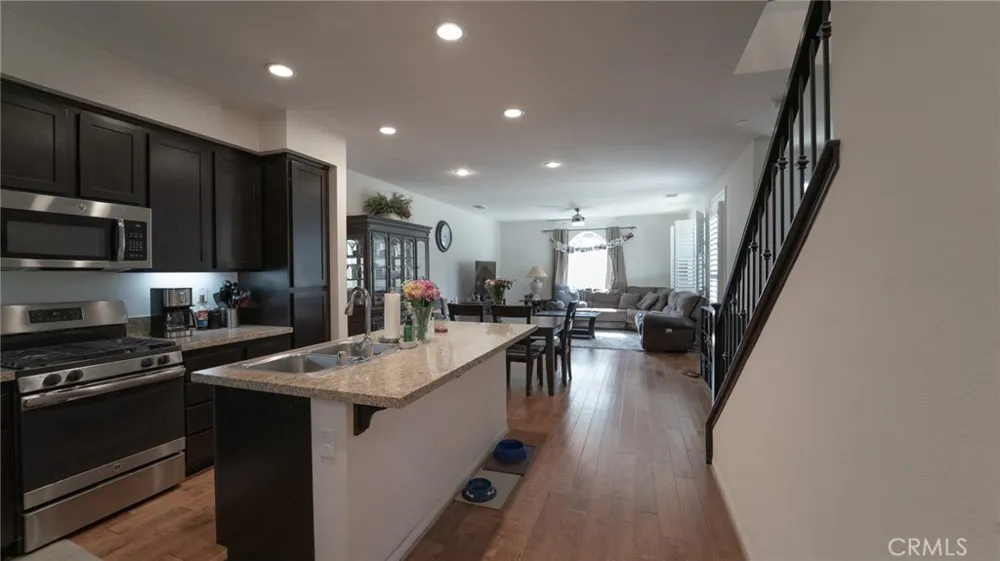 2469 Blossom Ridge Court #3 Simi Valley, CA 93063