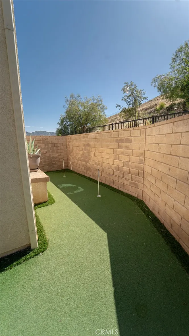 2469 Blossom Ridge Court #3 Simi Valley, CA 93063