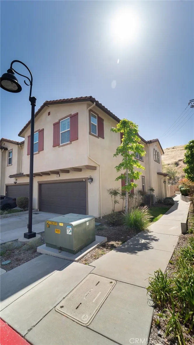 2469 Blossom Ridge Court #3 Simi Valley, CA 93063