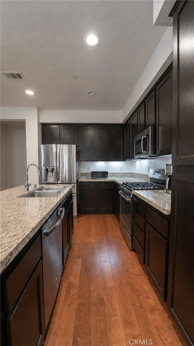 2469 Blossom Ridge Court #3 Simi Valley, CA 93063