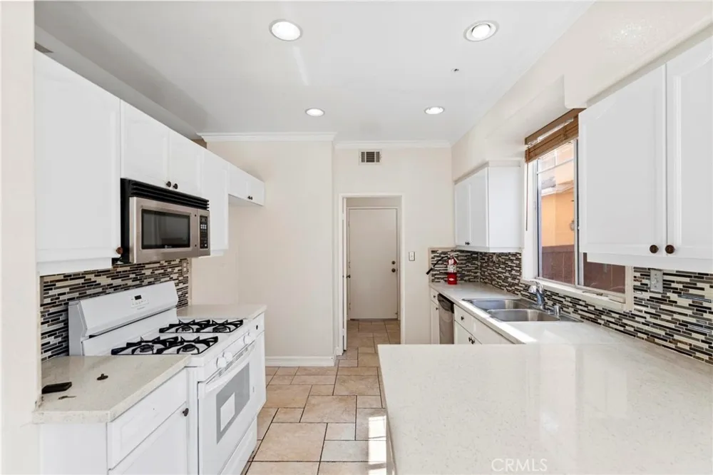 227 Galante Way Oxnard, CA 93036