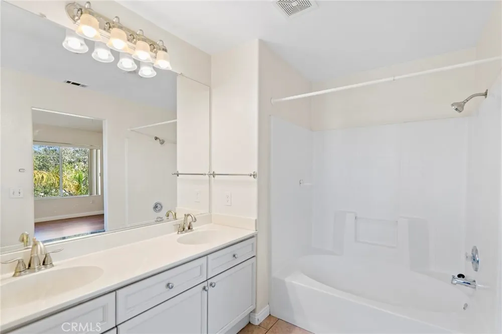 227 Galante Way Oxnard, CA 93036