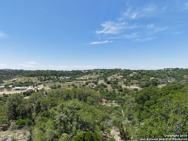231 Echo Falls Comfort, TX 78013