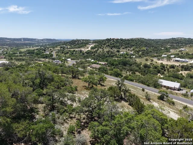 231 Echo Falls Comfort, TX 78013