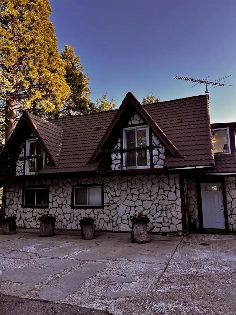 22223 Crestline Road Palomar Mountain, CA 92060