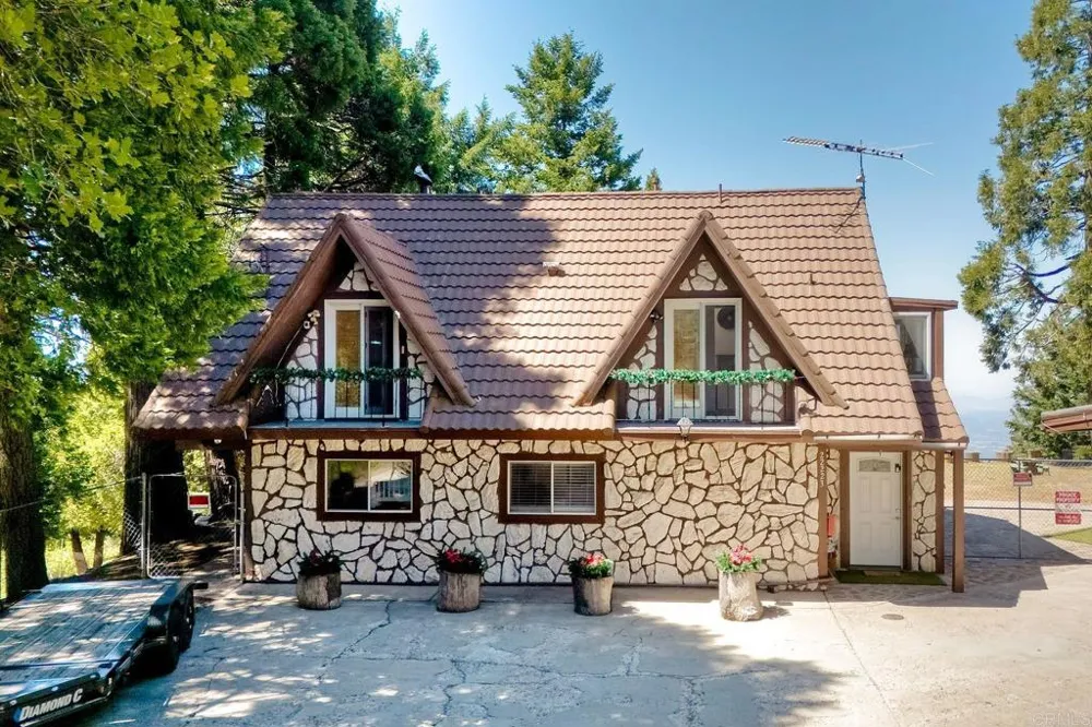 22223 Crestline Road Palomar Mountain, CA 92060