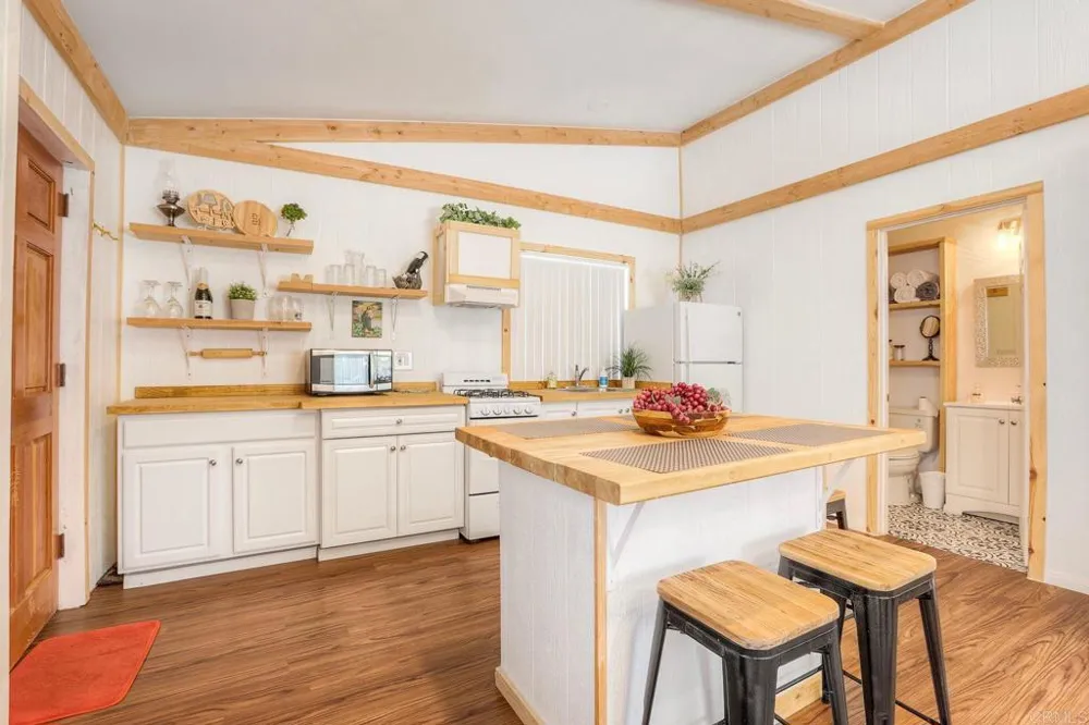 22223 Crestline Road Palomar Mountain, CA 92060