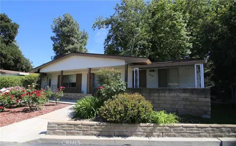 19364 Avenue Of The Oaks