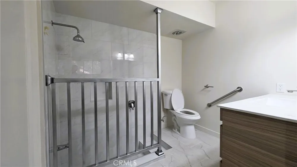 19364 Avenue Of The Oaks Newhall, CA 91321