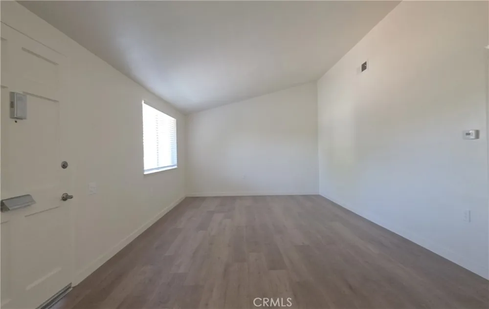 19364 Avenue Of The Oaks Newhall, CA 91321
