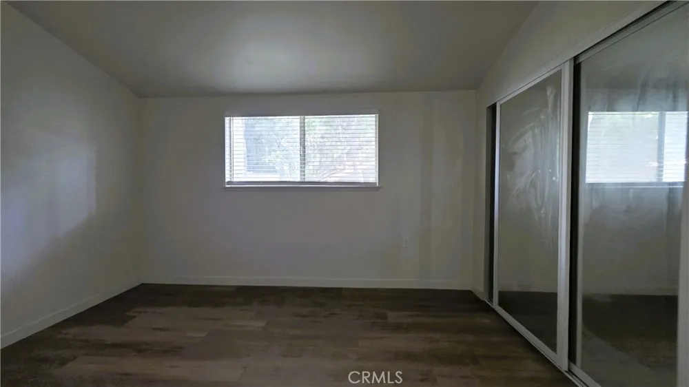 19364 Avenue Of The Oaks Newhall, CA 91321