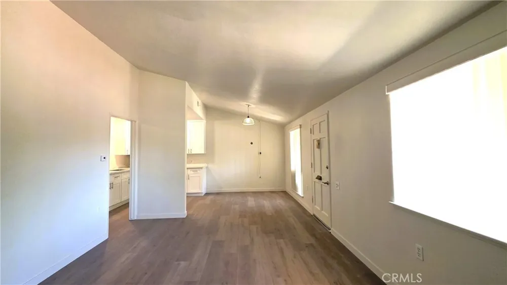 19364 Avenue Of The Oaks Newhall, CA 91321