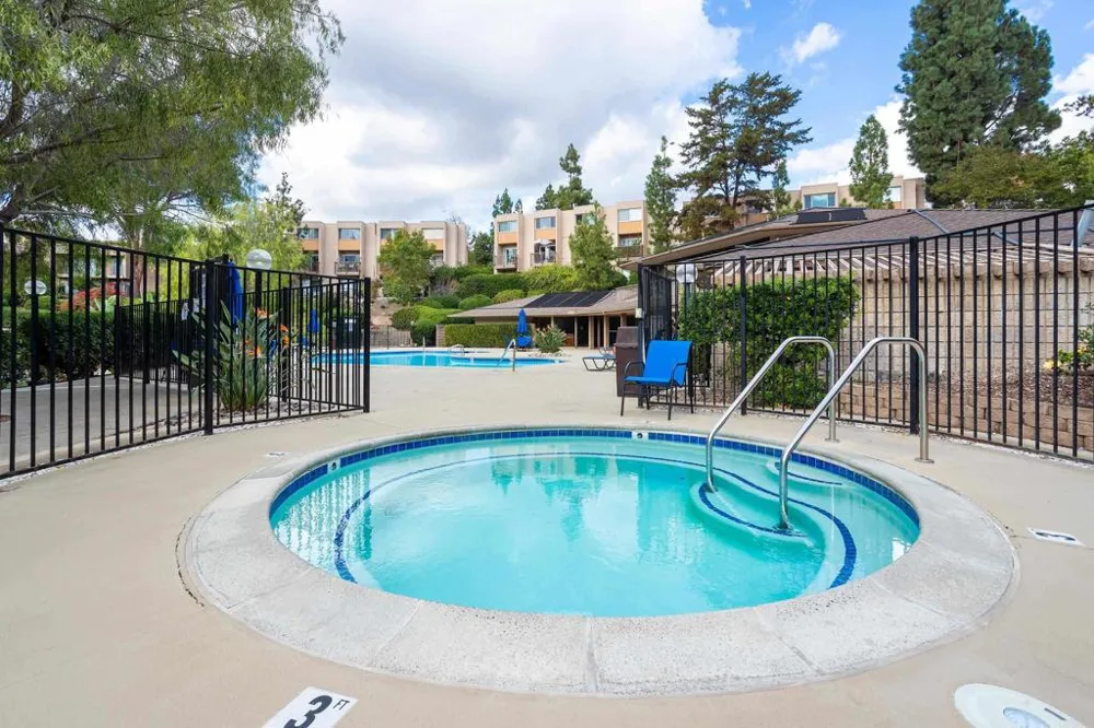 5700 Baltimore Drive #16 La Mesa, CA 91942