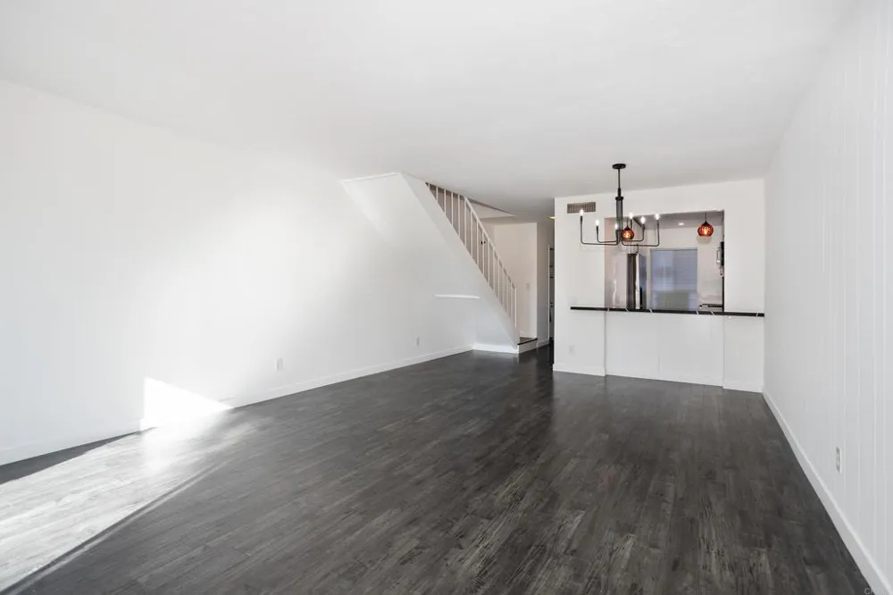 5700 Baltimore Drive #16 La Mesa, CA 91942