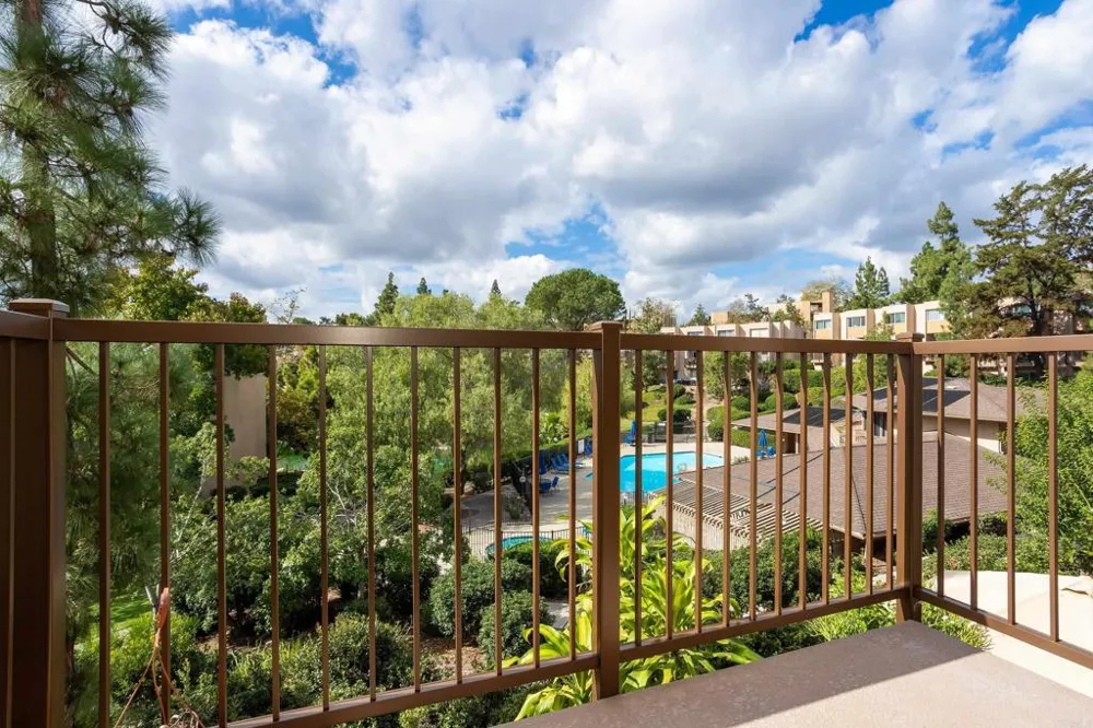 5700 Baltimore Drive #16 La Mesa, CA 91942