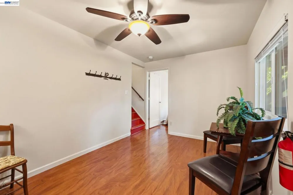 11700 Oak Rd Forestville, CA 95436