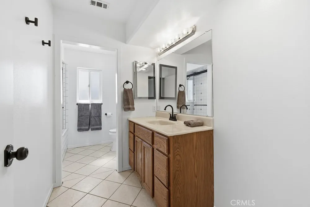 7624 E Avenue U Littlerock, CA 93543