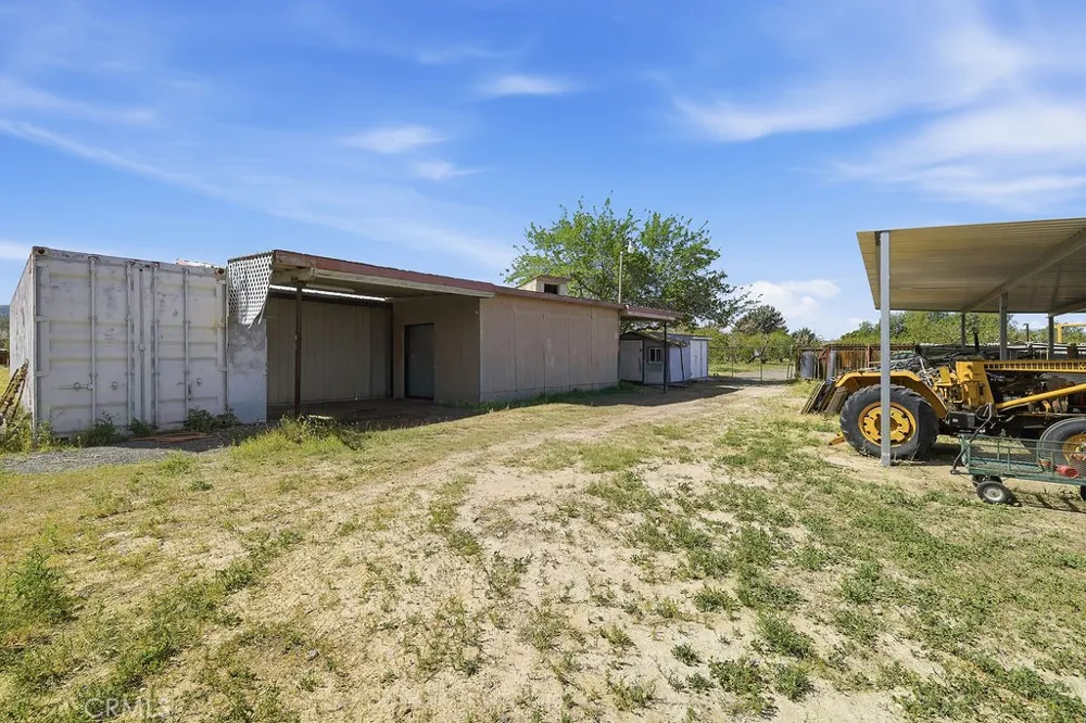 7624 E Avenue U Littlerock, CA 93543