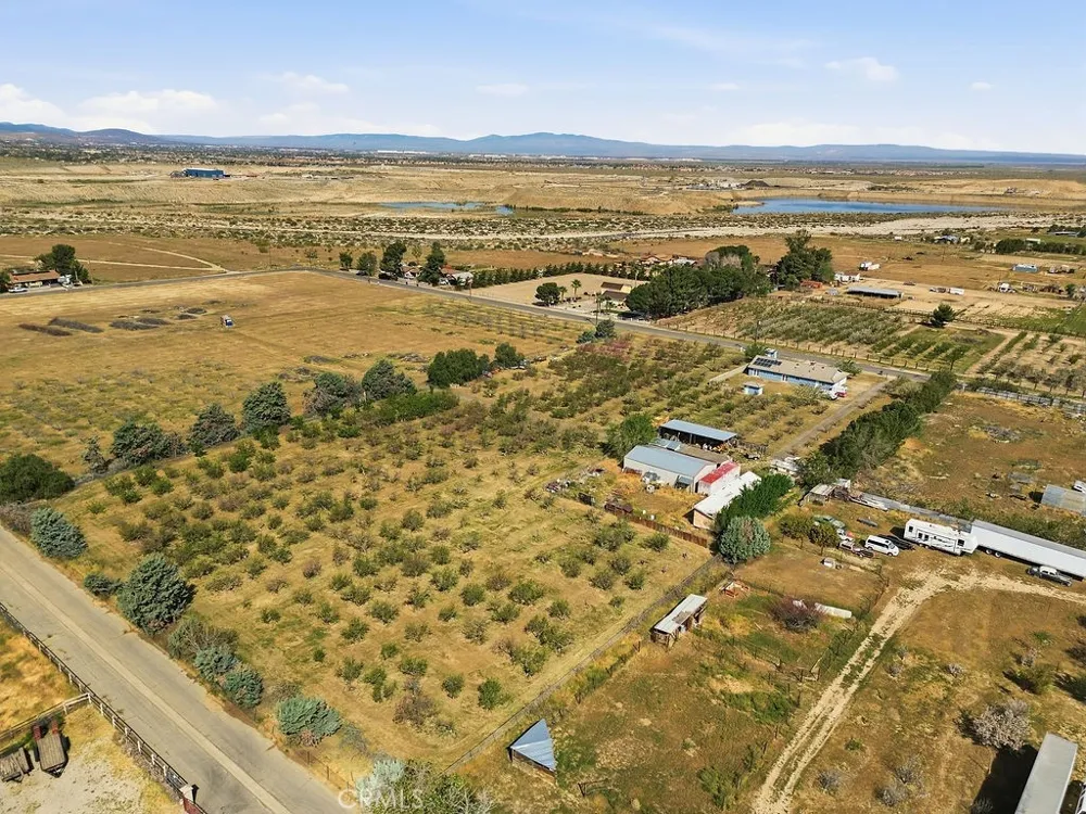 7624 E Avenue U Littlerock, CA 93543