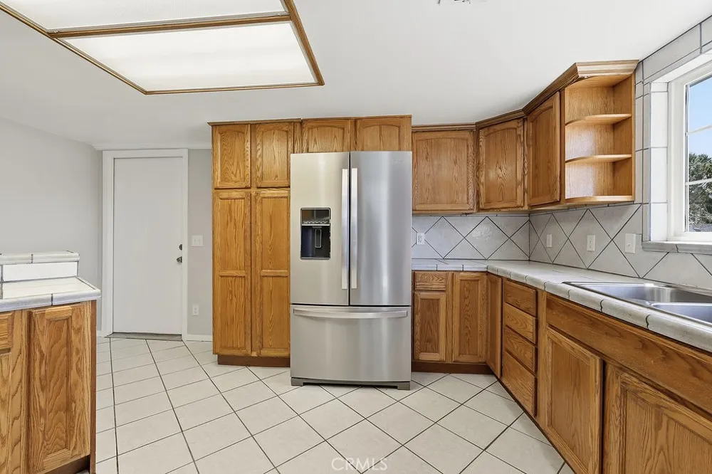 7624 E Avenue U Littlerock, CA 93543