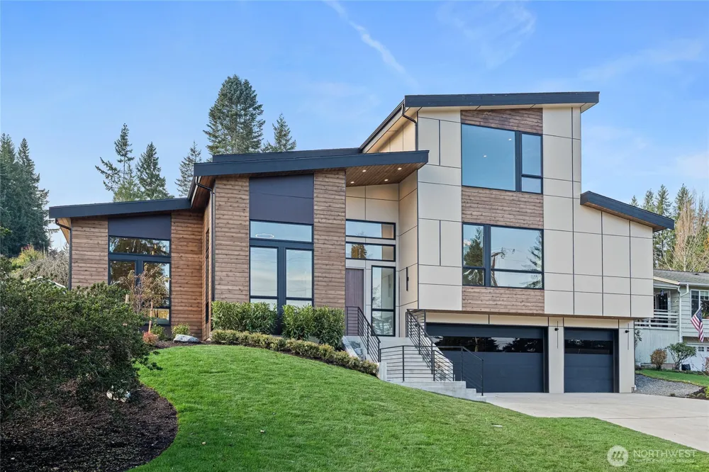 2423 129th Avenue SE Bellevue, WA 98005