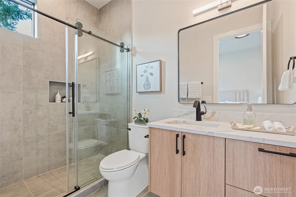 2423 129th Avenue SE Bellevue, WA 98005