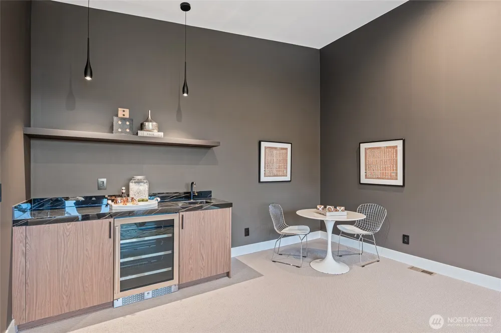 2423 129th Avenue SE Bellevue, WA 98005
