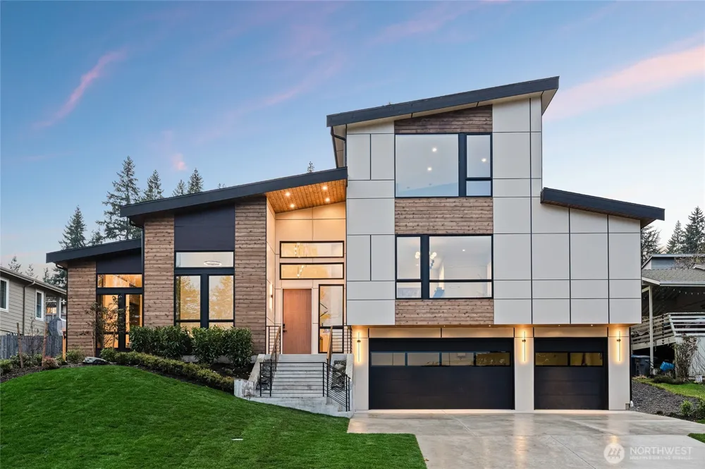 2423 129th Avenue SE Bellevue, WA 98005
