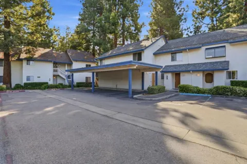 1028 Summermist Court