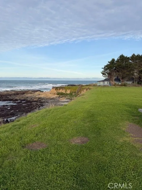 974 Lower Pacific Shelter Cove, CA 95589