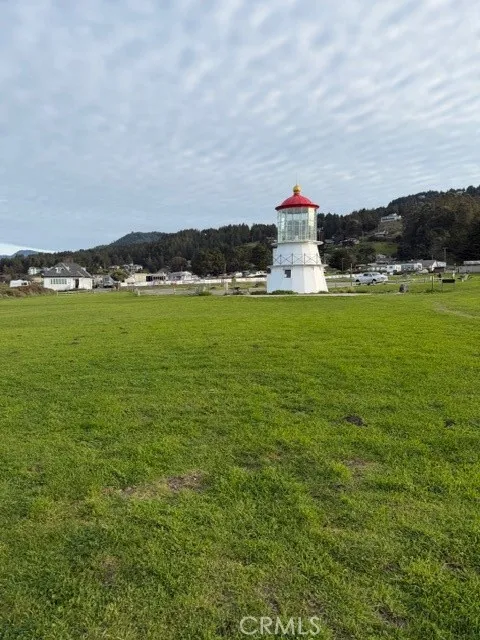 974 Lower Pacific Shelter Cove, CA 95589