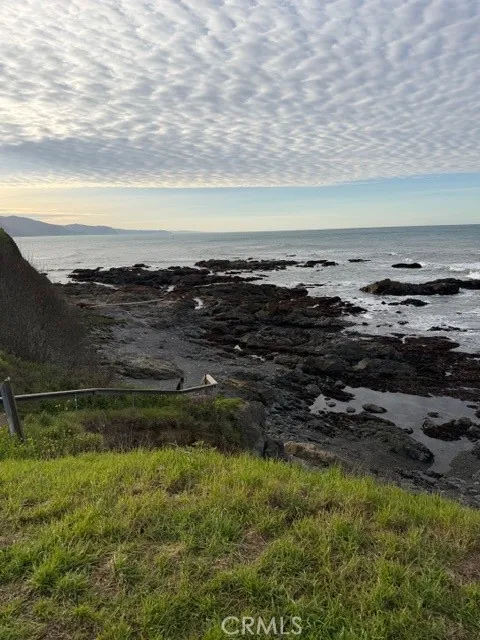 974 Lower Pacific Shelter Cove, CA 95589