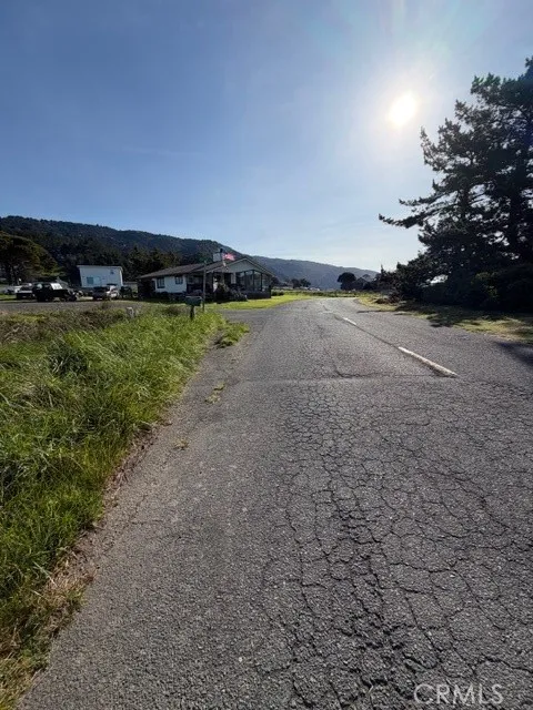 974 Lower Pacific Shelter Cove, CA 95589