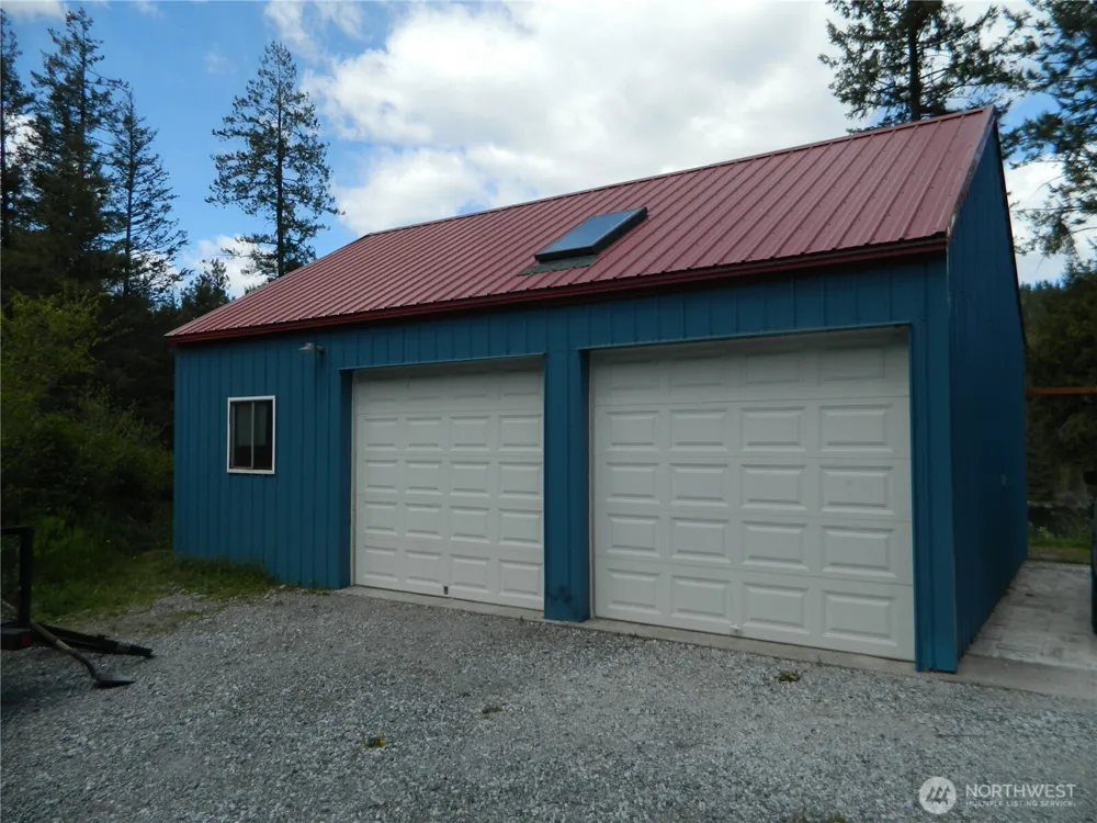 46 Little Bear Lane Tonasket, WA 98855