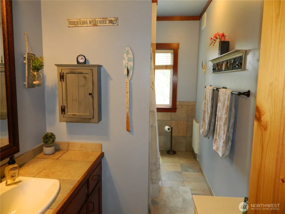 46 Little Bear Lane Tonasket, WA 98855