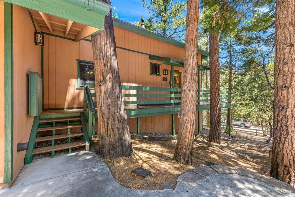 53600 Rocky Way Idyllwild, CA 92549