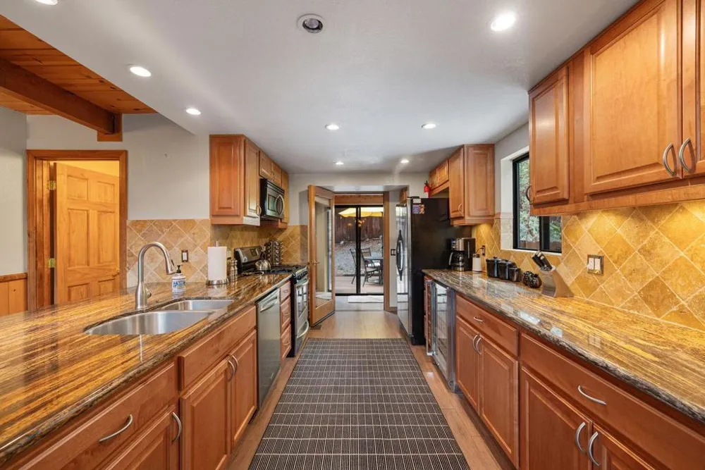 53600 Rocky Way Idyllwild, CA 92549