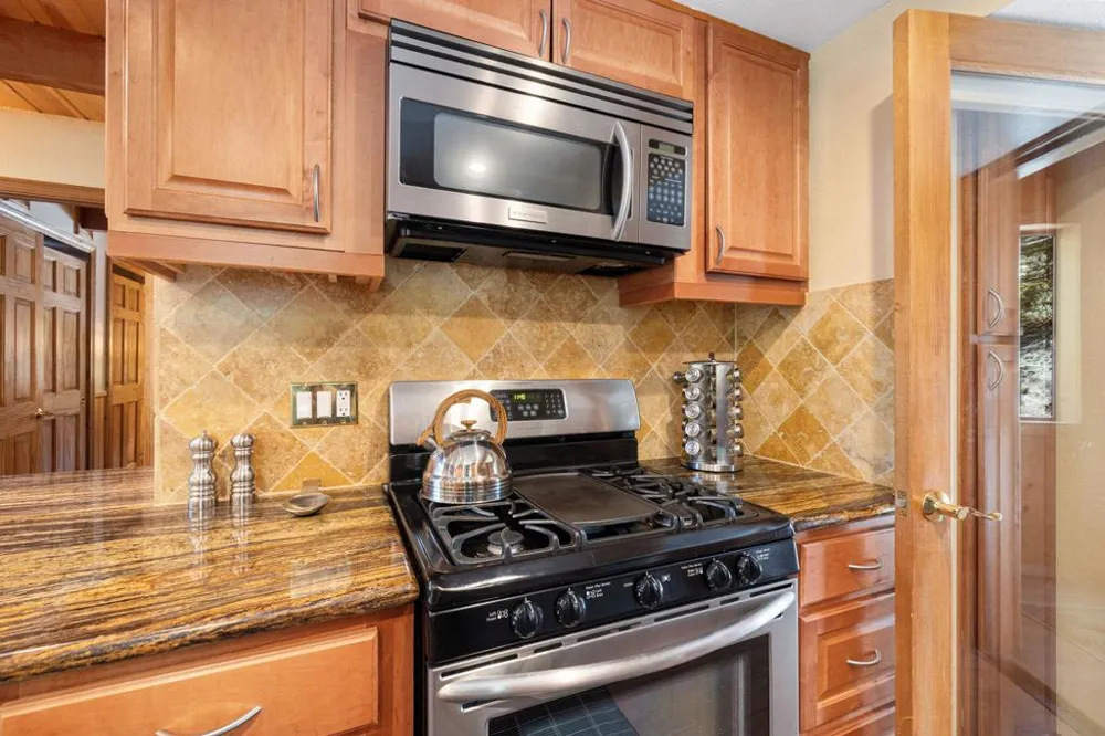53600 Rocky Way Idyllwild, CA 92549