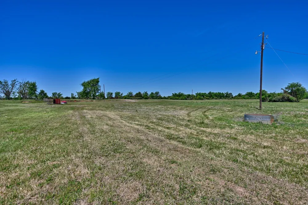 32 Fm 3371 Groesbeck, TX 76642