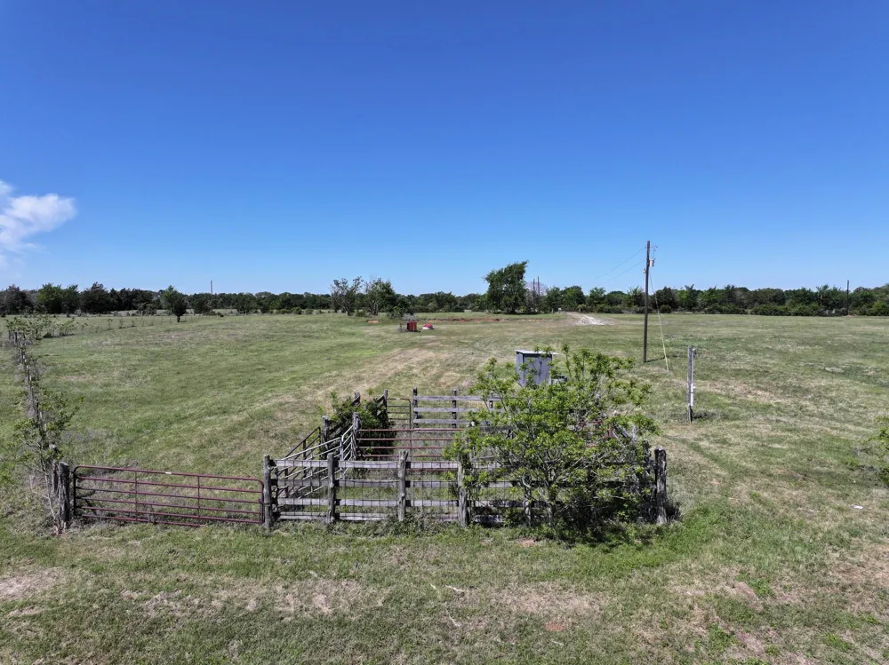 32 Fm 3371 Groesbeck, TX 76642