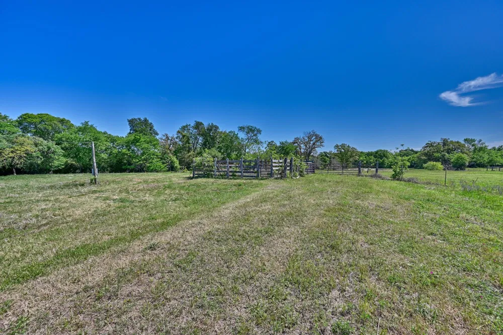 32 Fm 3371 Groesbeck, TX 76642