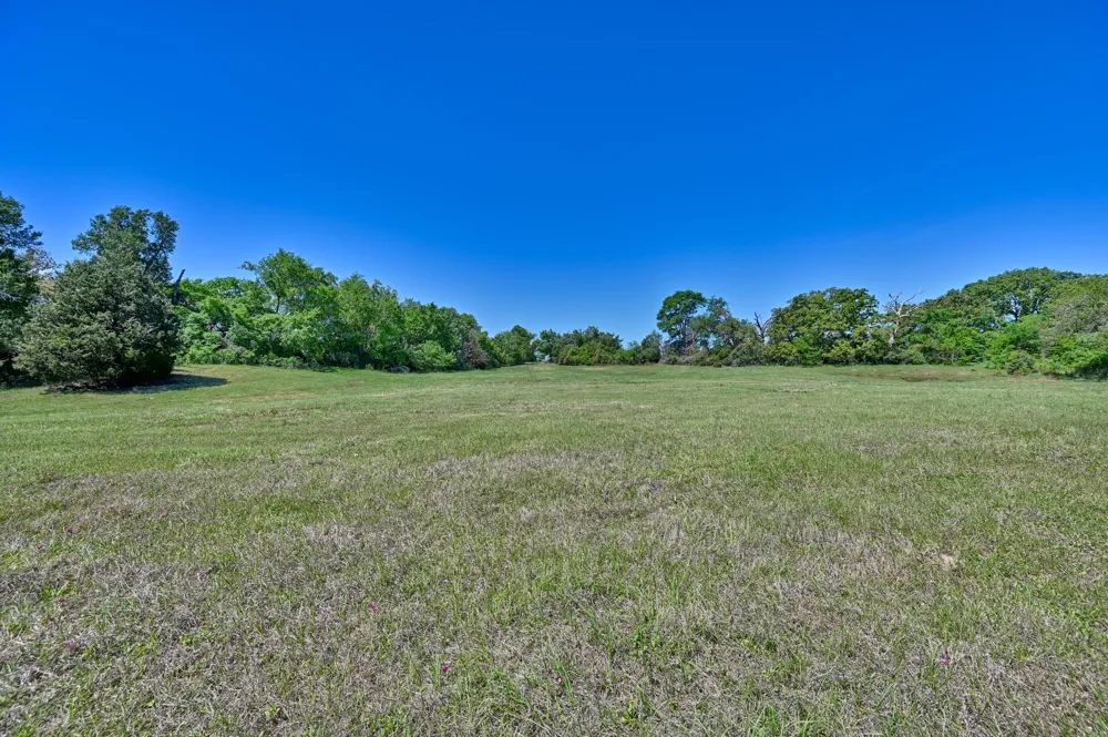 32 Fm 3371 Groesbeck, TX 76642