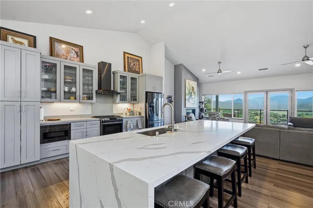 20069 Honey Hill Hidden Valley Lake, CA 95467